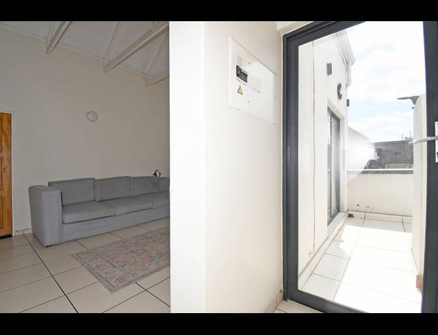 1 BEDROOM APARTMENT FOR SALE IN FERNDALE